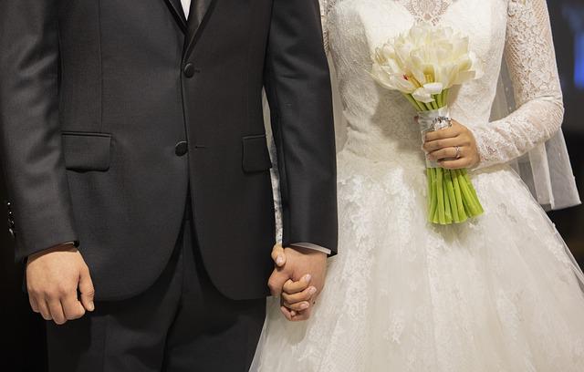 免费八字合婚配对测算周易  犯二婚命一定会二婚吗如何破解