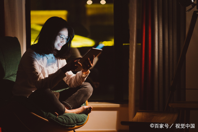 跟天蝎男聊天聊什么好  怎么和天蝎座男生聊天