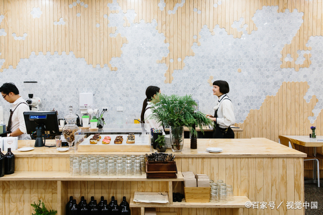 开一家小型奶茶店大概需要多少钱  开一家奶茶店大概要多少成本