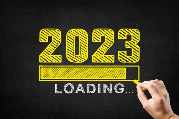 属鸡的在兔年2023年运势如何，属鸡的兔年2023年运势及运程