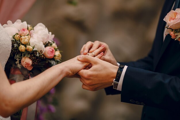 95年属猪2023年适合结婚吗，95年属猪的2023年结婚吉日